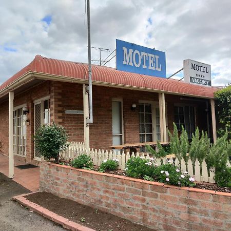 Yarragon Motel Екстериор снимка