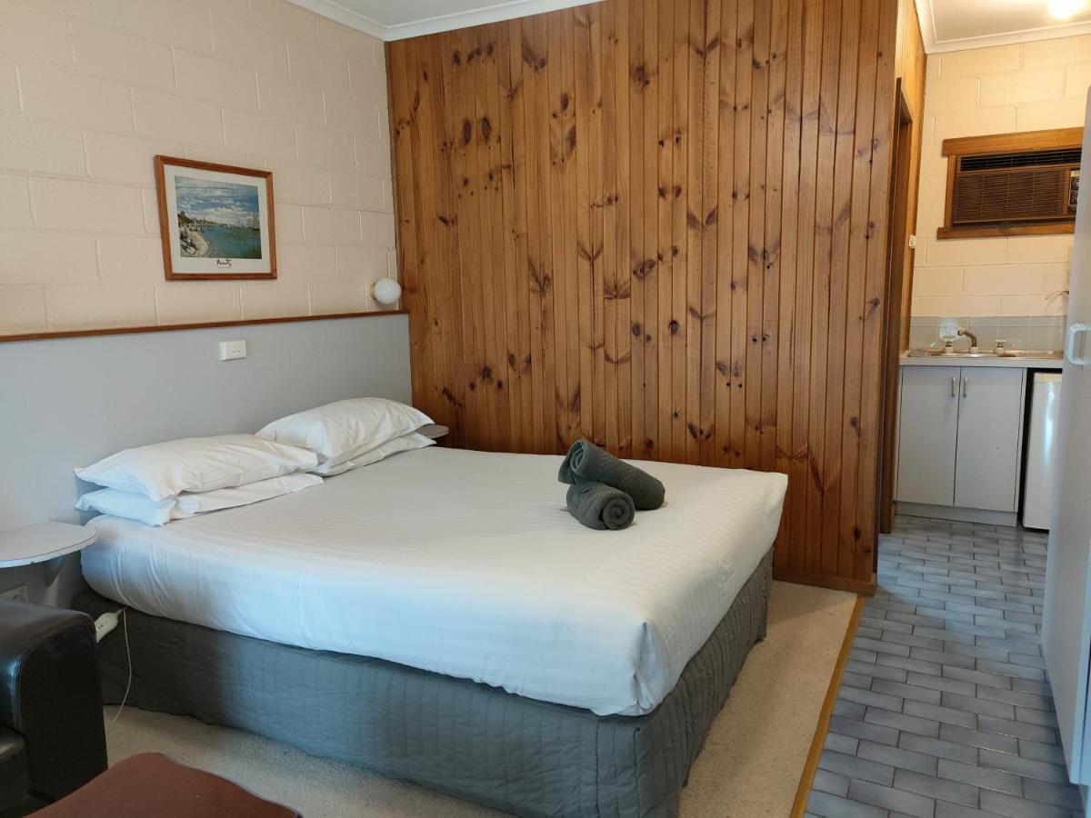 Yarragon Motel Екстериор снимка