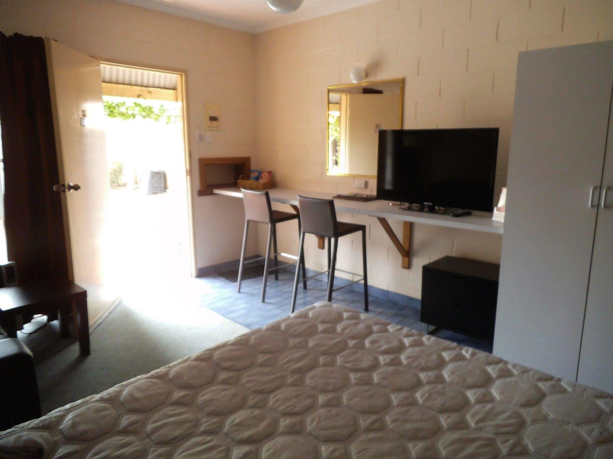 Yarragon Motel Екстериор снимка