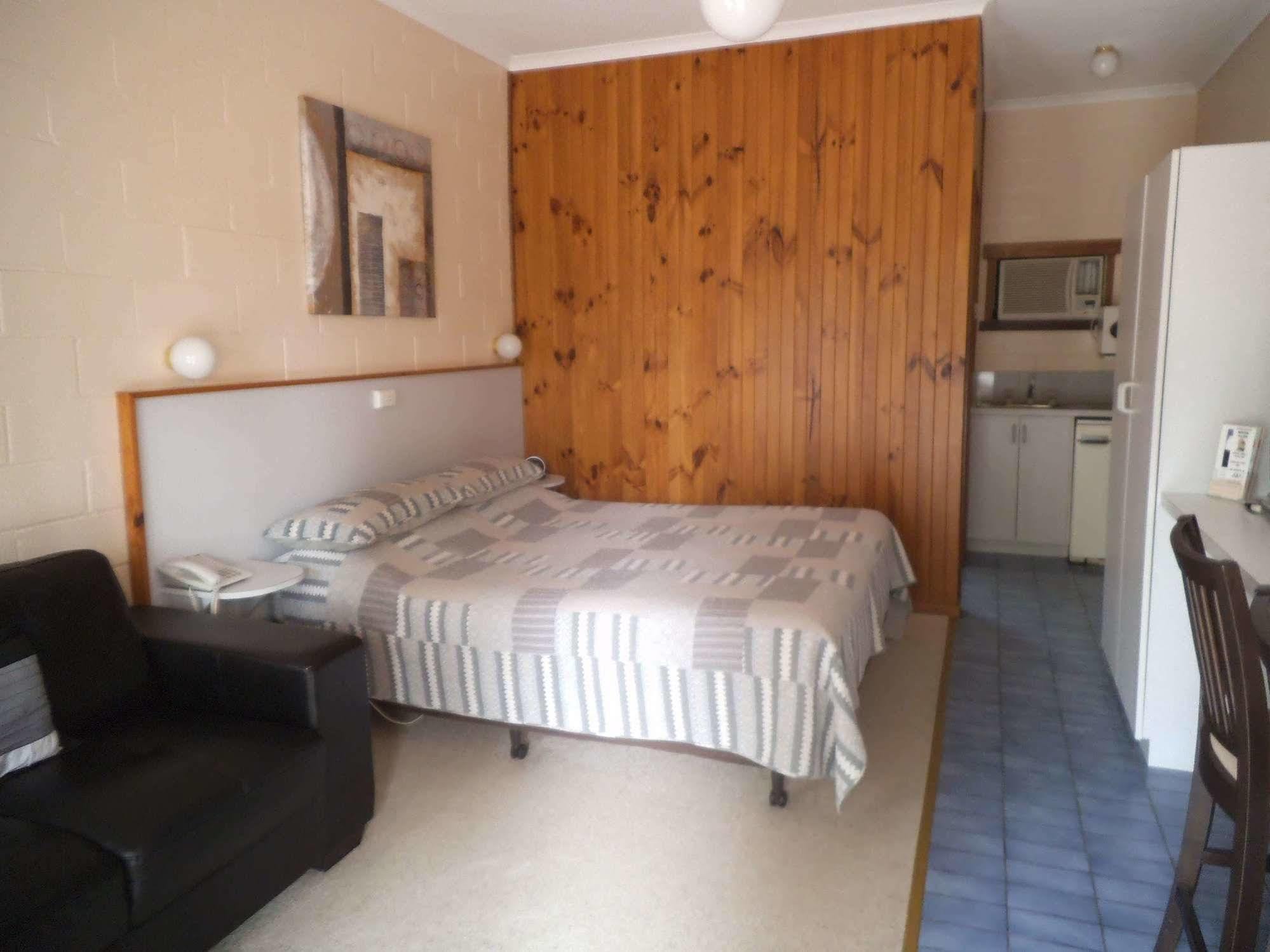 Yarragon Motel Екстериор снимка