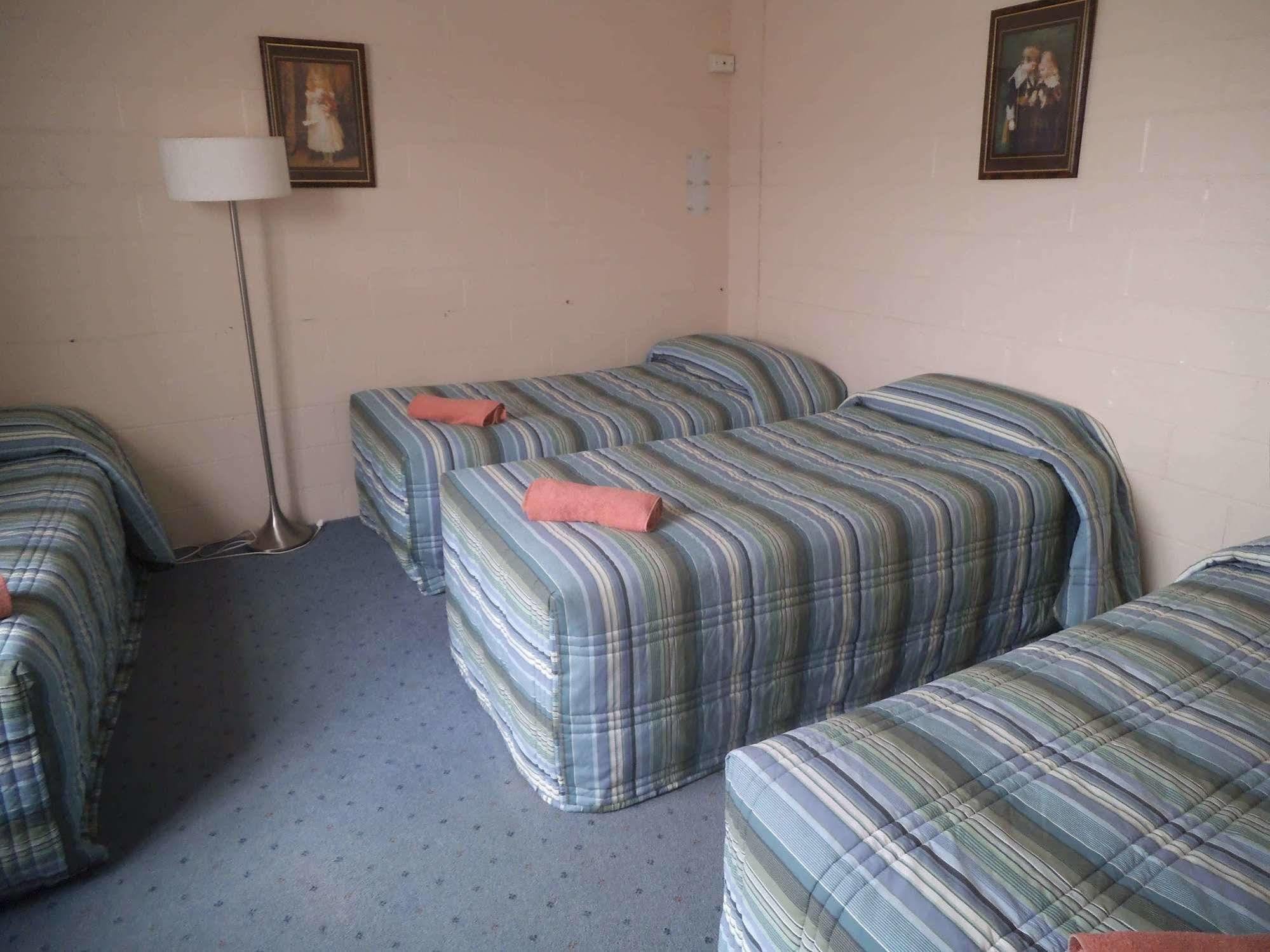 Yarragon Motel Екстериор снимка